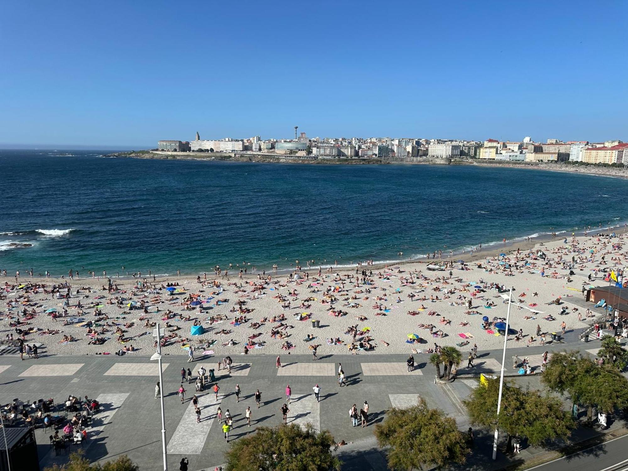 Apartamento Piso Con Vistas A La Playa De Riazor A Coruña Exterior foto